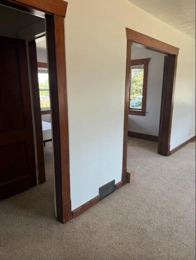 Foto del edificio - 544 W 200 S