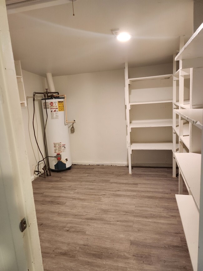 Storage and utilities room - 8519 Old Montgomery Rd