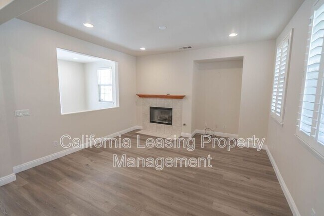 Building Photo - 27739 Summer Grove Pl