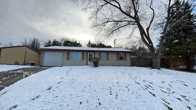 Photo - 425 Smalley Blvd House