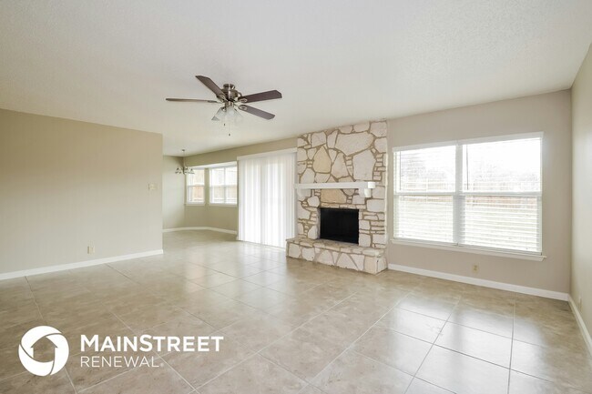 Foto del edificio - 7110 Ridge Port Dr