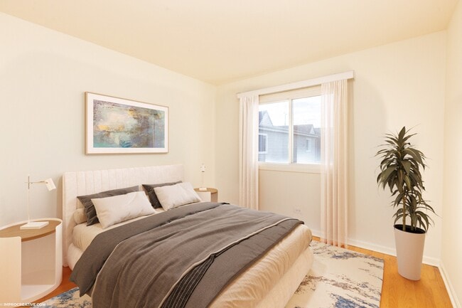 Building Photo - BEAUTIFUL LARGE 3 BED TOWNHOUSE WITH IN-UNIT LAUNDRY!