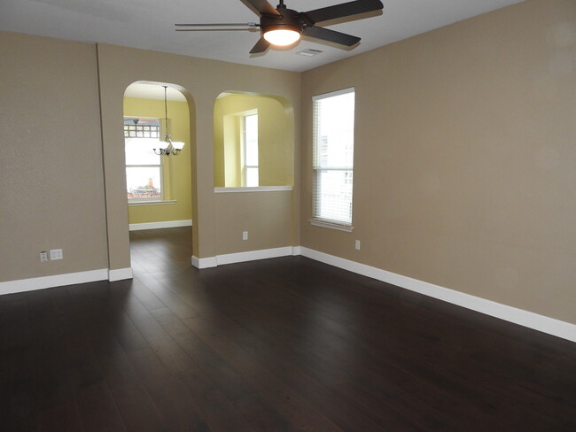 Building Photo - 5200 Hartson