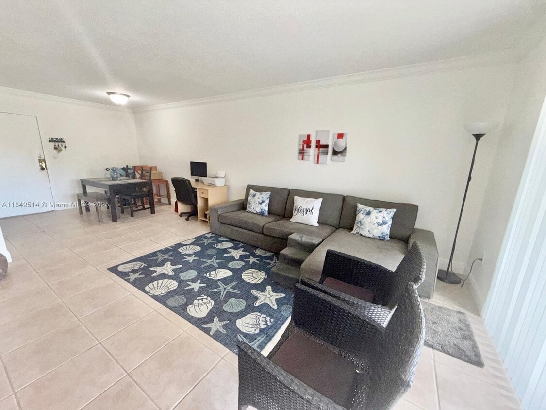 Foto principal - 10431 N Kendall Dr