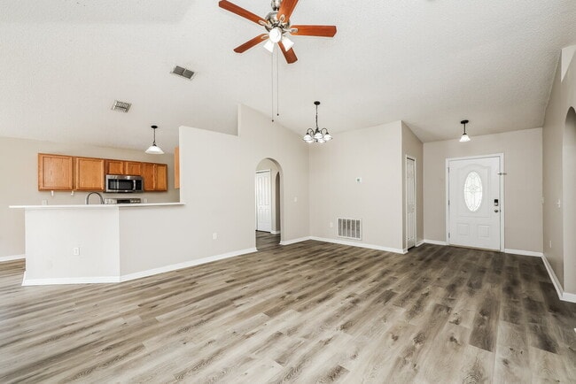 Building Photo - 12938 Bridleford Dr