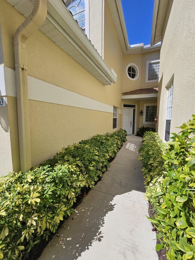 Building Photo - 77 Silver Oaks Cir