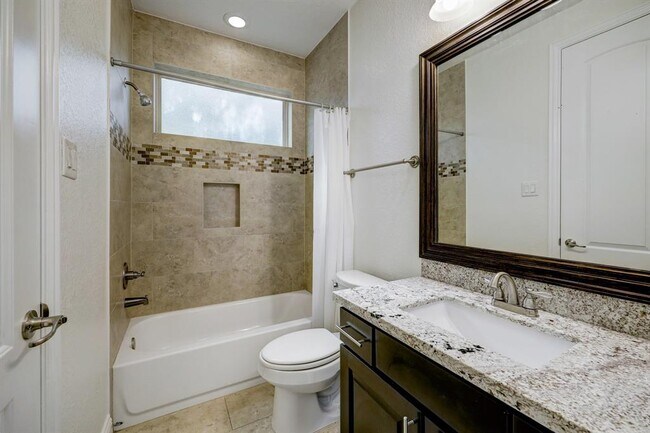 Foto del edificio - 1518 Birdsall St