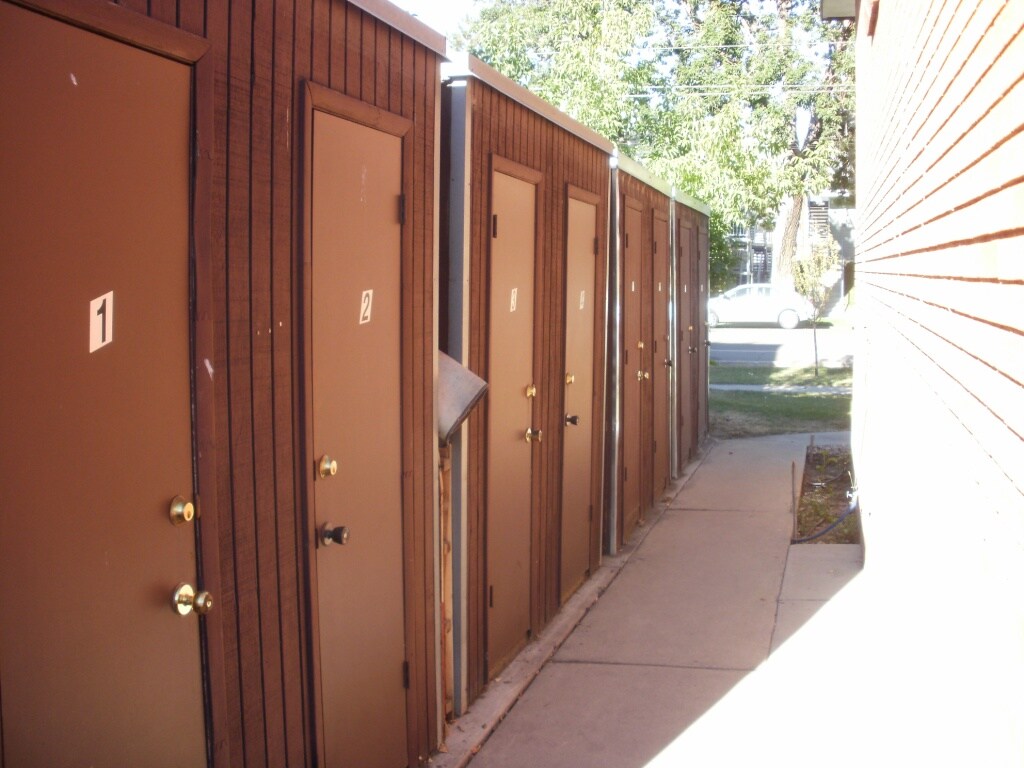 Building Photo - 590 N 200 E