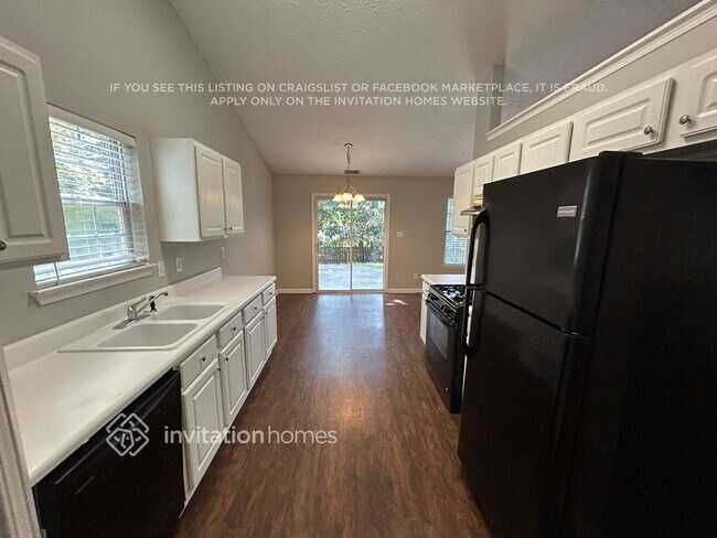 Foto del edificio - 1570 Heatherton Rd