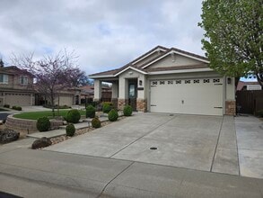 Building Photo - 3820 Giggs Way