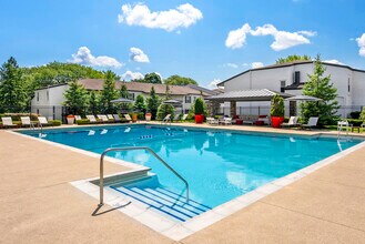 Building Photo - Residences at Arlington Heights