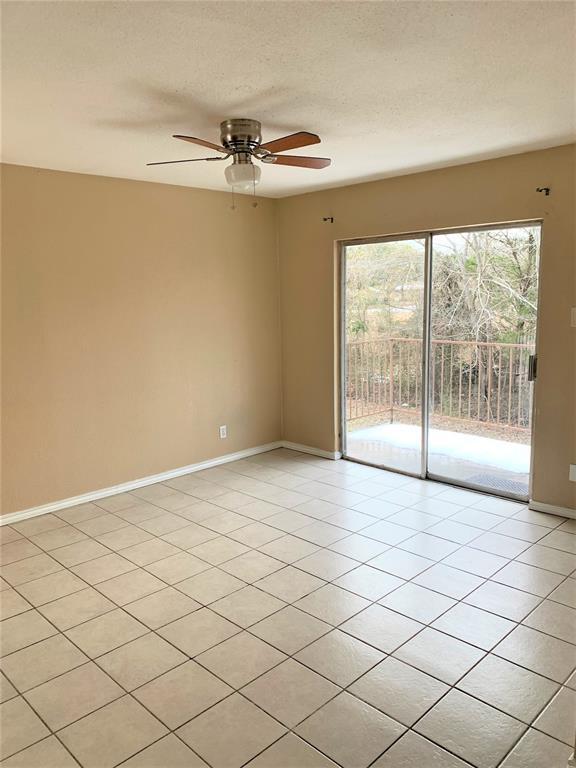 Building Photo - 208 Kelly Dr