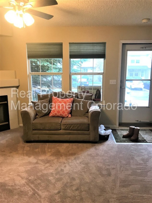 Primary Photo - 3006 W 107th Pl