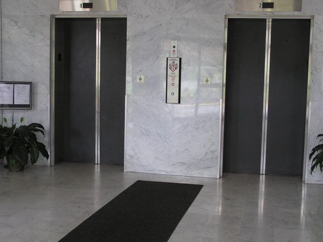 Building Photo - 2425 Presidential Way
