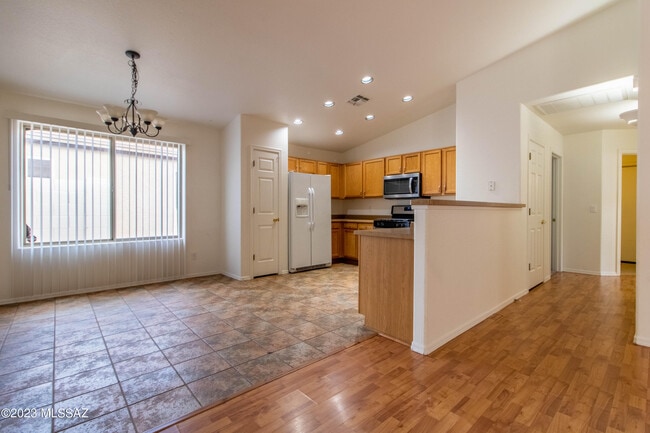 Building Photo - 10151 E Desert Paradise Pl