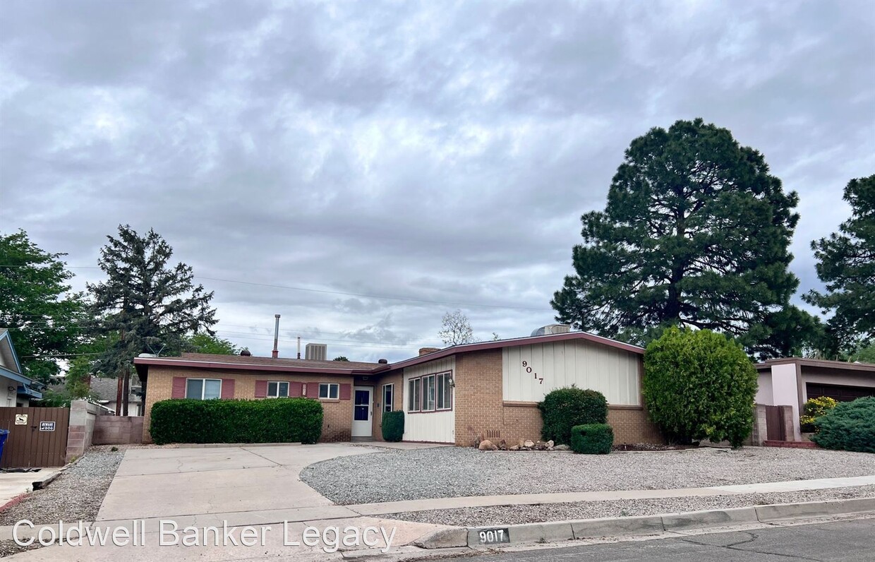 Primary Photo - 3 br, 2 bath House - 9017 Aspen Ave NE