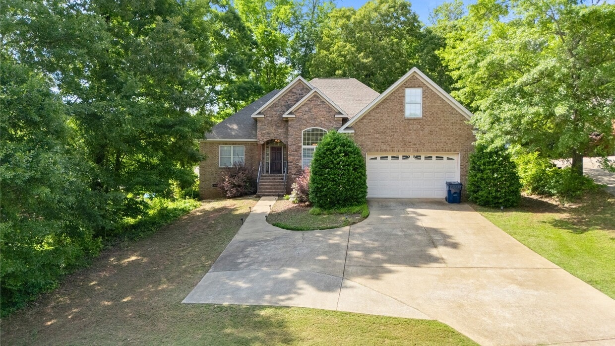 Primary Photo - 1786 Piedmont Dr.