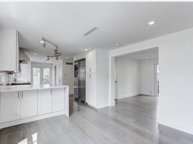 Foto del edificio - 833 Ardmore Rd