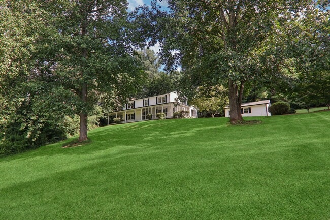 Foto del edificio - 5 Timothy Ln