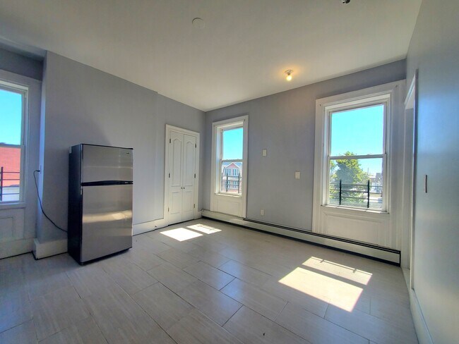 Building Photo - 148 Ocean Ave