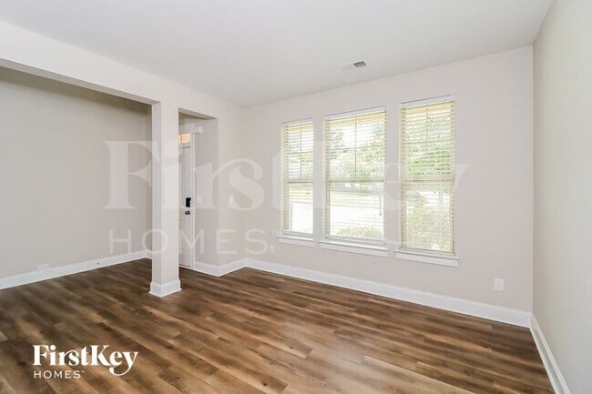 Foto del edificio - 3295 Birchhaven Trace