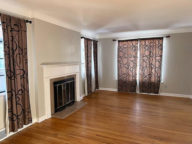 Building Photo - 3516 Wyckliffe Pkwy