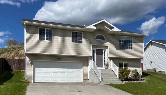 Foto del edificio - 3020 Silverfield Way