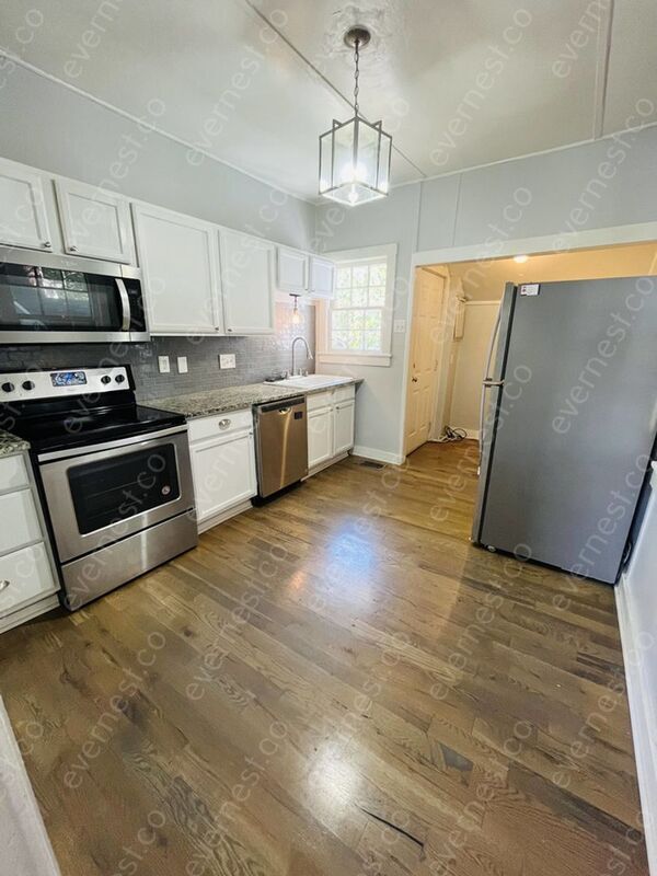 Building Photo - 1008 Elliston St