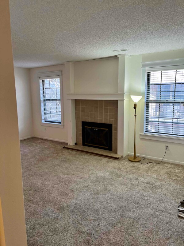 3034 SW Lydia Ave Unit 208, Topeka, KS 66614 Condo for Rent in Topeka