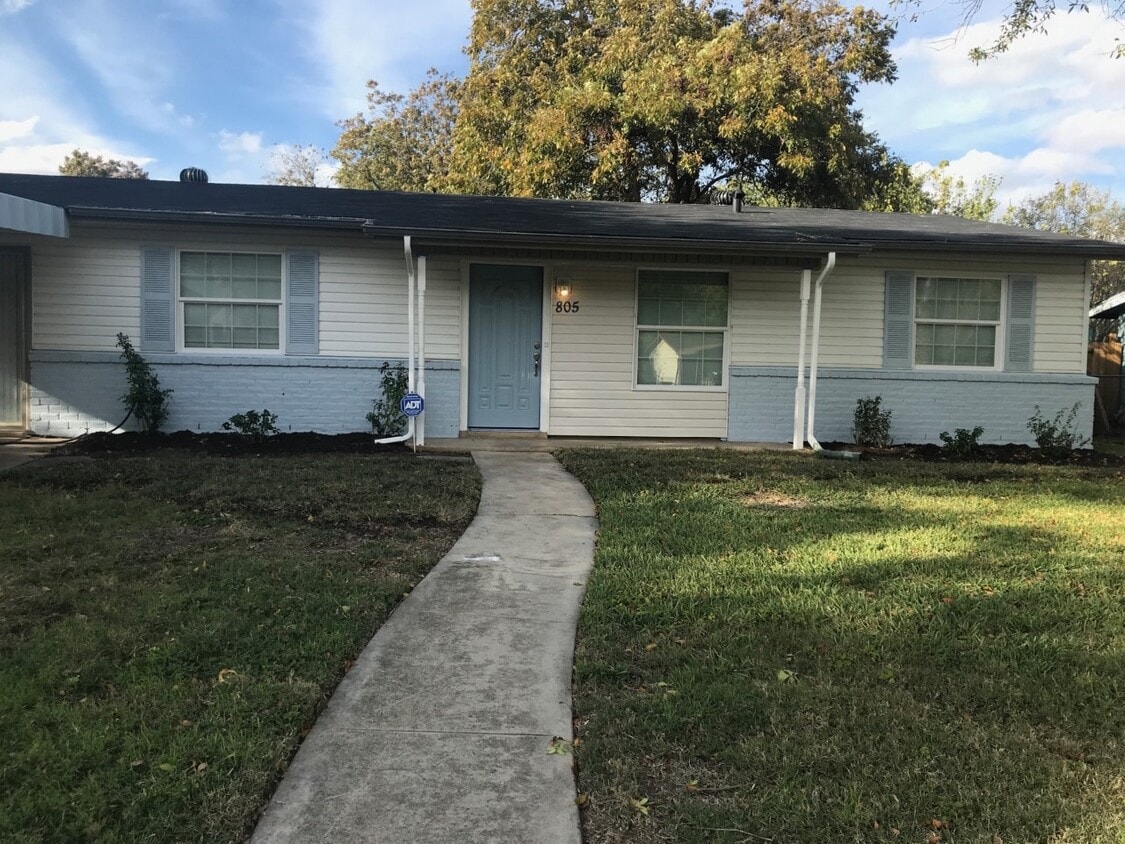 805 Aero Ave, Schertz, TX 78154 House for Rent in Schertz, TX