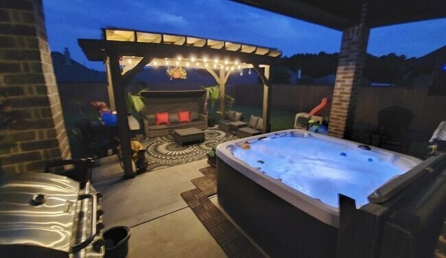 Foto del edificio - 7352 Kingsport Ln