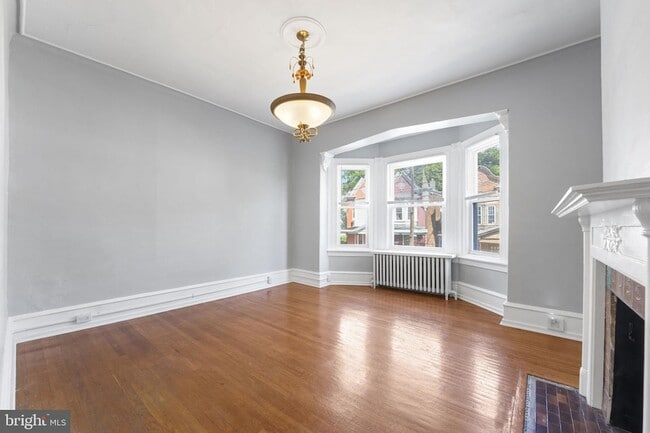 Photo - 246 W Abbottsford Avenue Unit Apartment