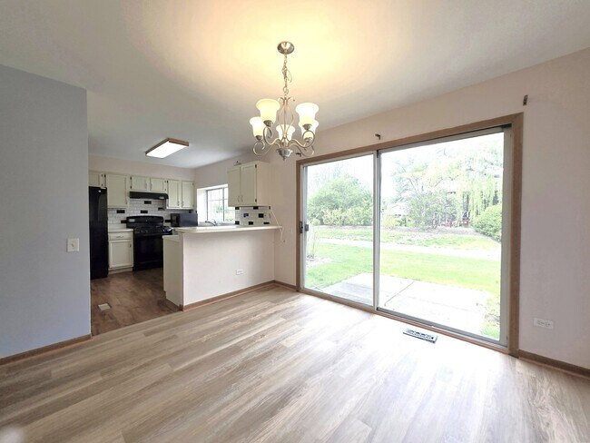 Foto del edificio - 8 E Shag Bark Ln