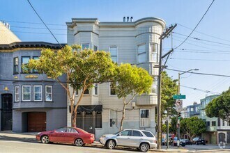 Building Photo - 804 Fell St