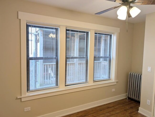 Foto del edificio - 1 bedroom in Chicago IL 60645