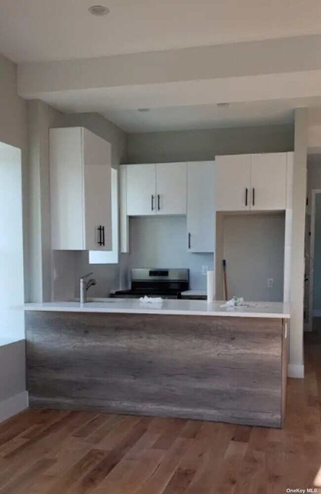 Foto del edificio - 49 W 167th St