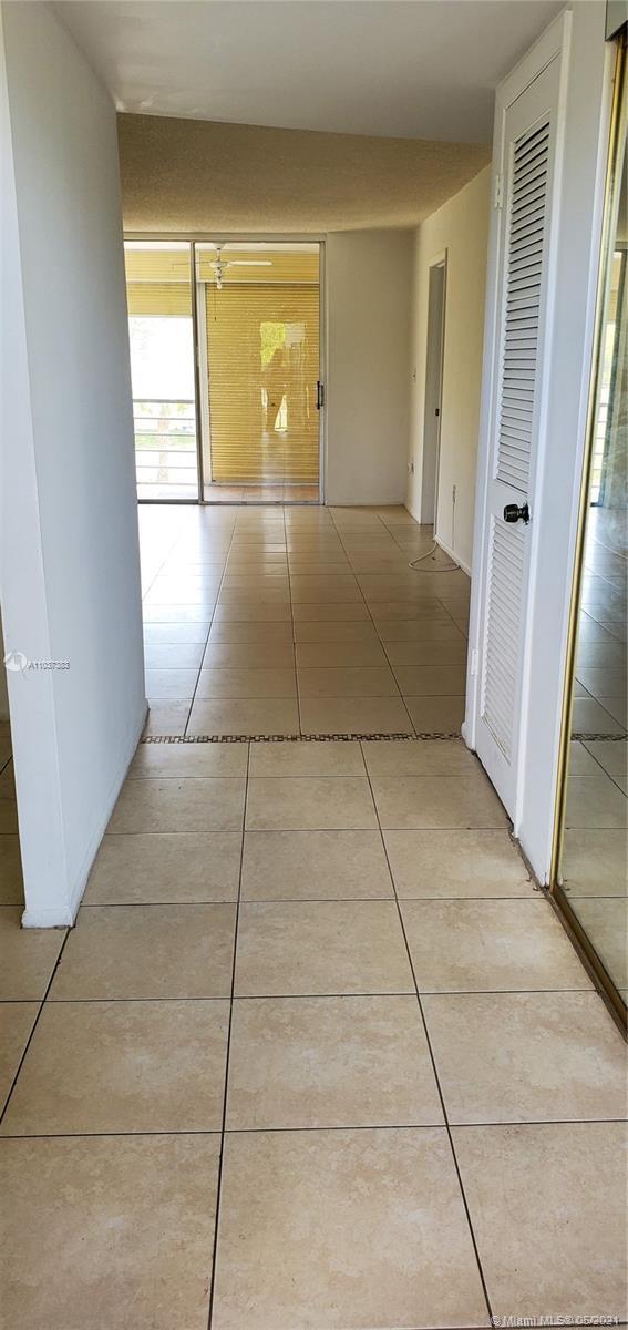 8450 Sunrise Lakes Blvd Unit 210, Sunrise, FL 33322 Condo for Rent in