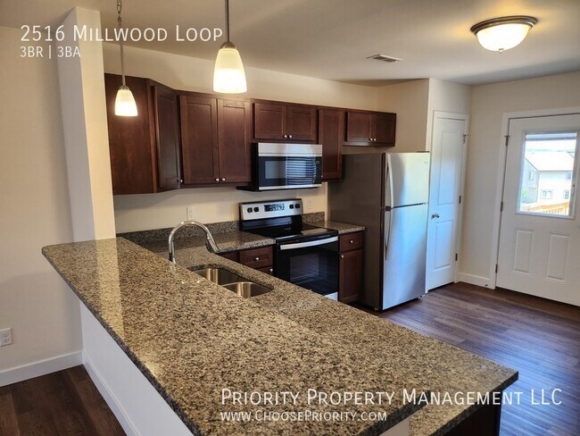 Foto del edificio - 2516 Millwood Loop