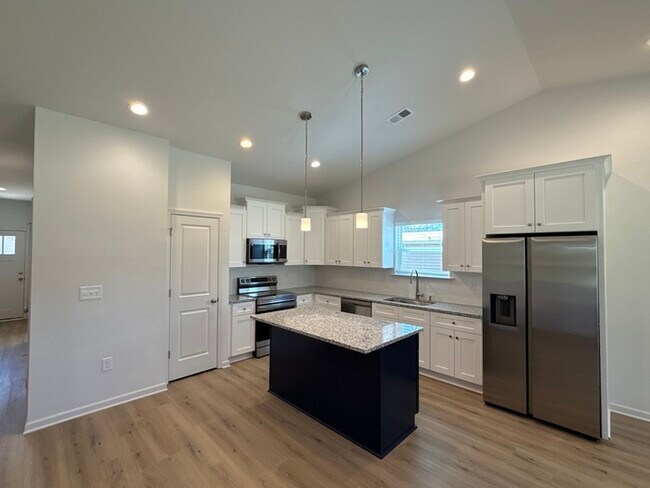 Foto del edificio - Brand New Construction 3 Bedroom 2 Bathroom House