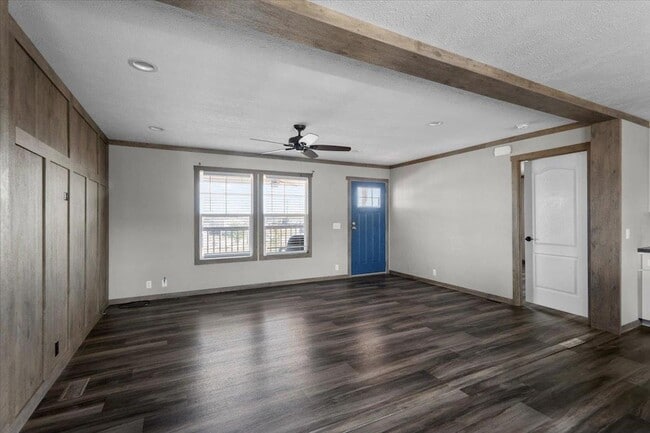 Building Photo - 104 Pineapple Sage Cv