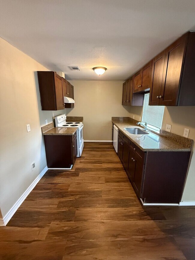 Building Photo - Spacious 3BED, 1BATH in Vidor