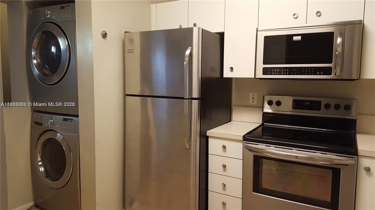 Foto principal - 2457 NW 56th Ave