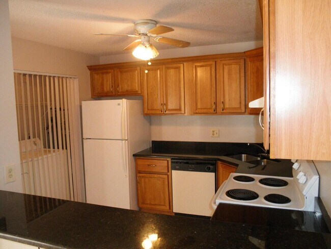 Foto del edificio - 4962 Cherry Rd
