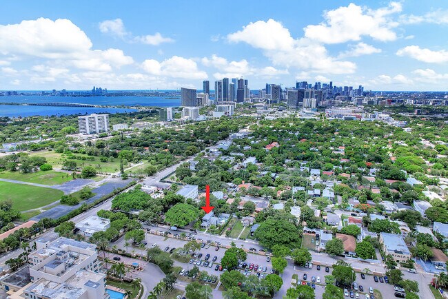 Foto del edificio - 150 NE 50th Ter