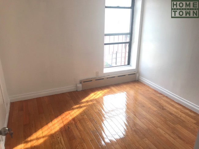 Building Photo - 5114 4th Ave