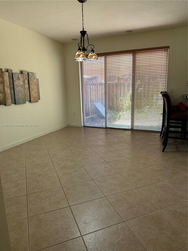 Foto del edificio - 12852 SW 133rd Terrace