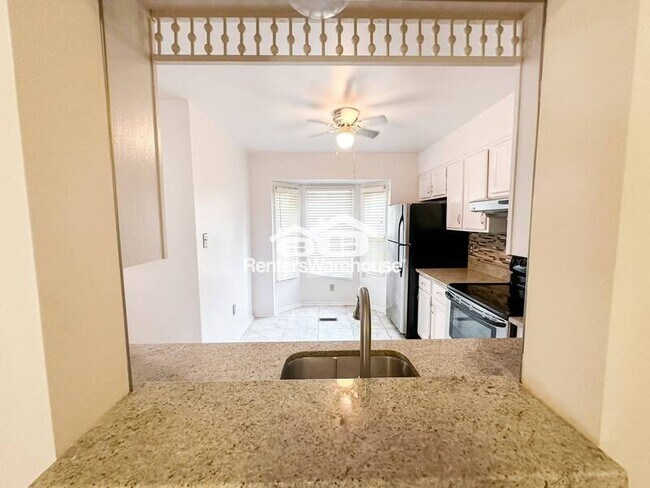 Foto del edificio - 2861 Schoolhouse Cir