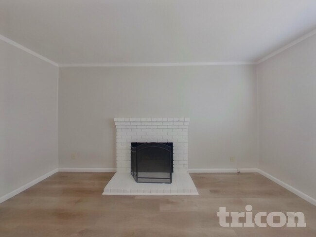 Foto del edificio - 520 Eider Ln