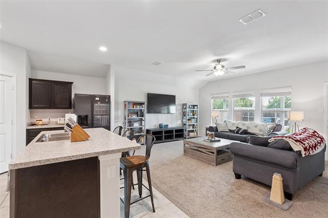 Foto del edificio - 16417 Marinette Ct