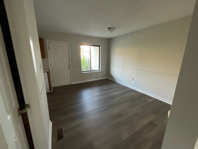 Building Photo - 103 Northwinds Dr